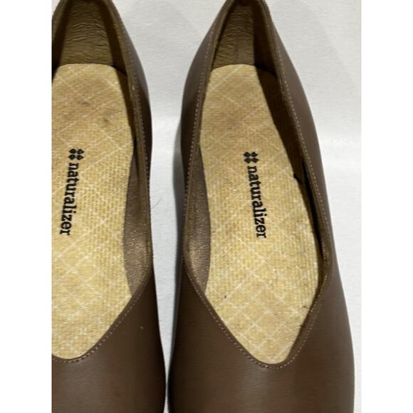 Naturalizer Scoop Wedge Slip On brown heels flats 9.5 Womens Career comfort chic - Picture 4 of 11